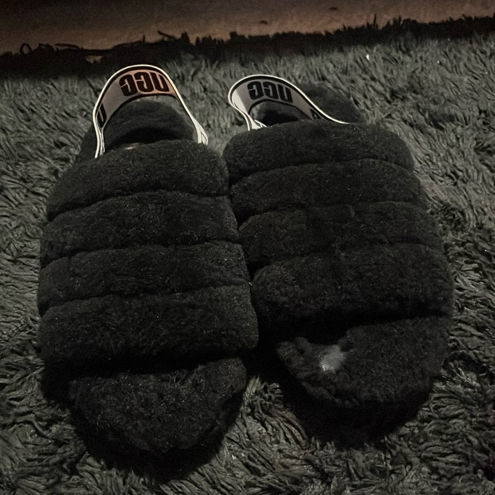 UGG slides Size:8.5 Black